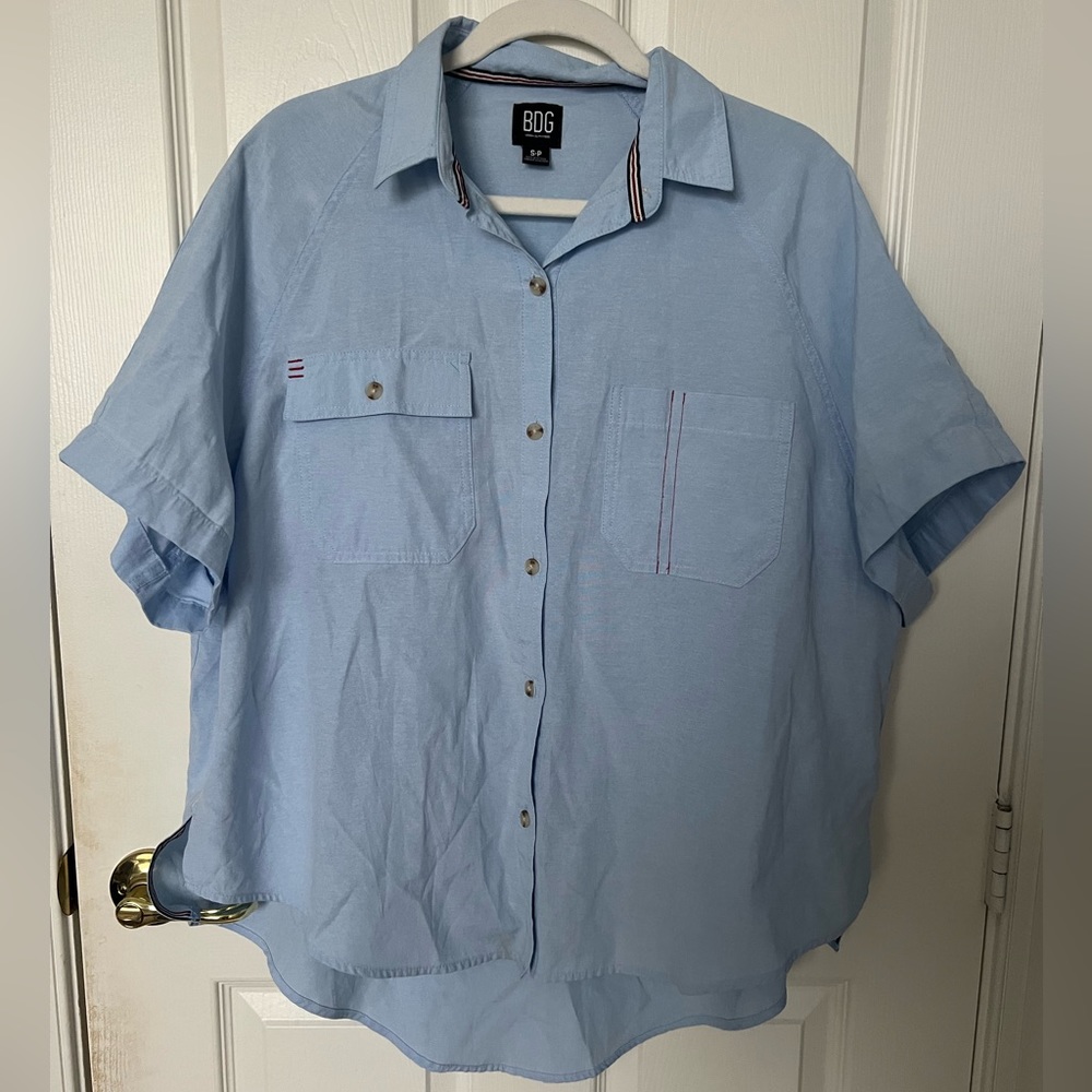 Urban Outfitters Short-Sleeve Button-Down Denim Shirt